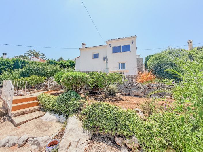 Image No.1-3 Bed Villa for sale