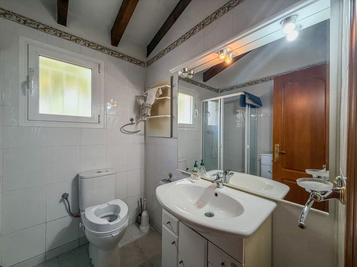 Image No.8-3 Bed Villa for sale
