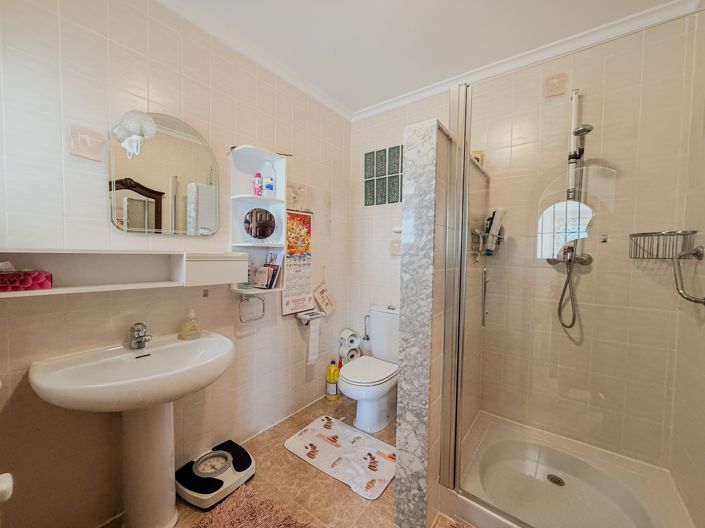 Image No.24-3 Bed Villa for sale