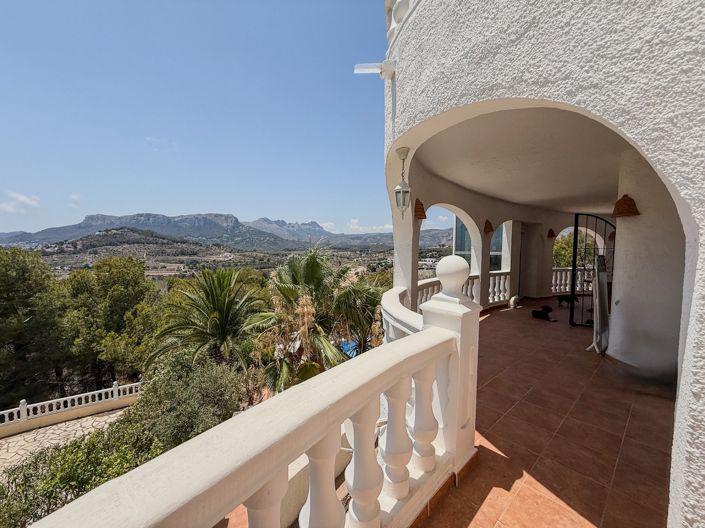 Image No.27-3 Bed Villa for sale