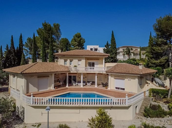 Image No.1-3 Bed Villa for sale