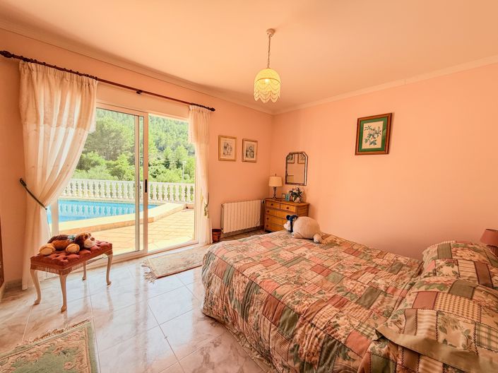 Image No.25-3 Bed Villa for sale