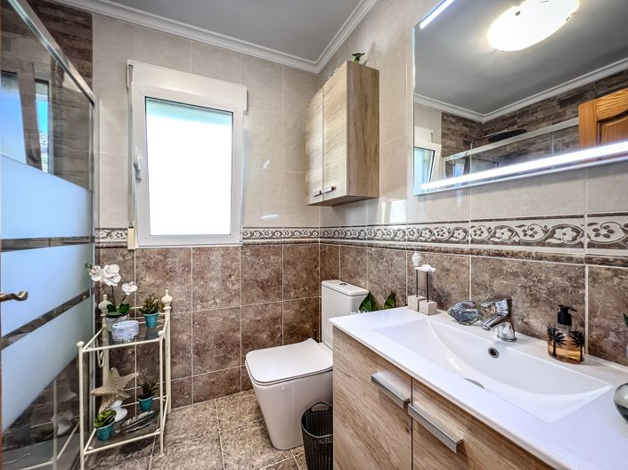 Image No.23-5 Bed Villa for sale