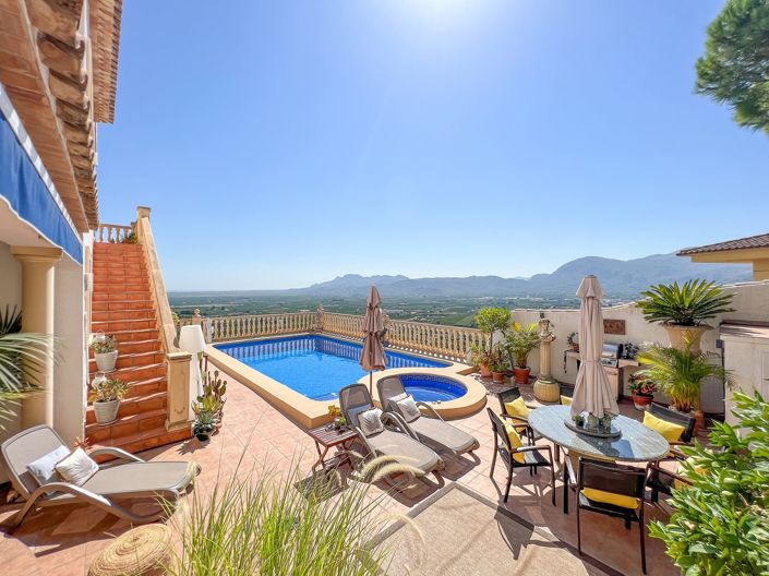 Image No.3-5 Bed Villa for sale