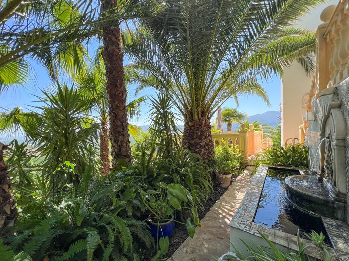 Image No.36-5 Bed Villa for sale