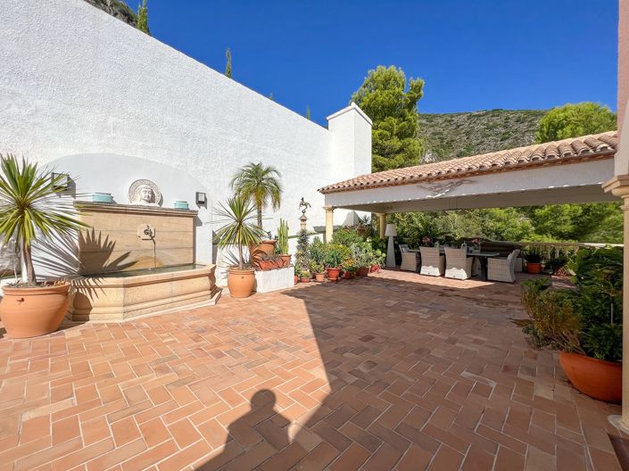 Image No.37-5 Bed Villa for sale