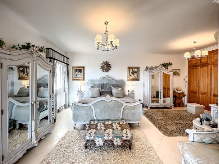 Image No.6-5 Bed Villa for sale