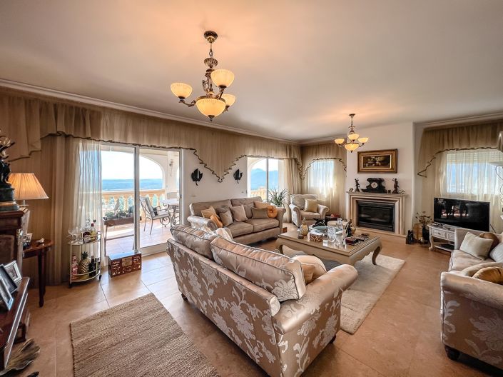 Image No.9-5 Bed Villa for sale