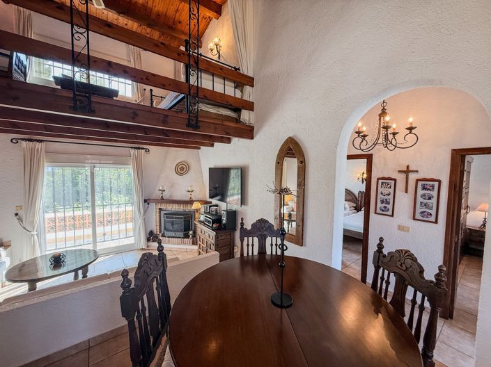 Image No.10-2 Bed Villa for sale