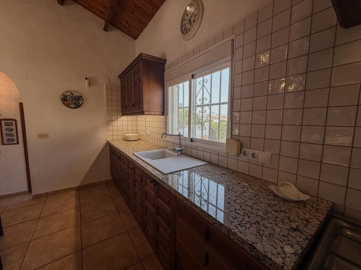 Image No.15-2 Bed Villa for sale