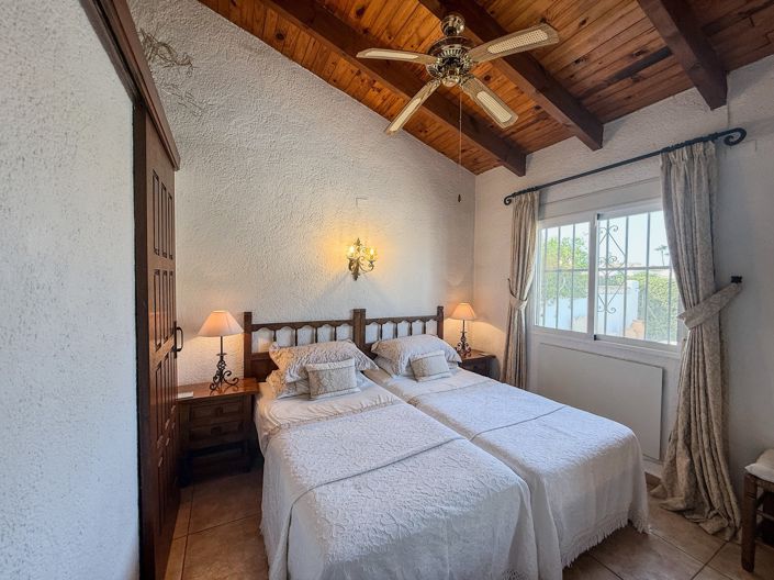 Image No.20-2 Bed Villa for sale