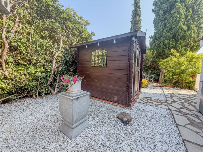 Image No.37-2 Bed Villa for sale