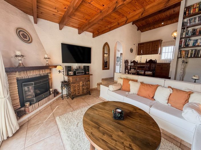 Image No.6-2 Bed Villa for sale