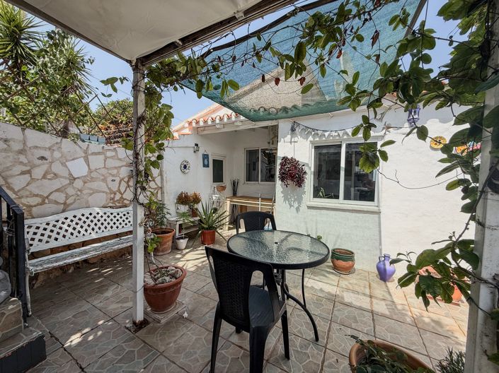 Image No.32-2 Bed Villa for sale