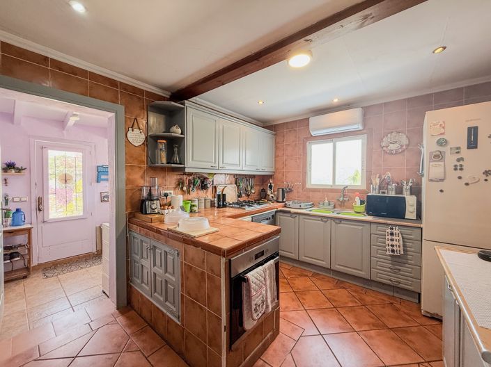 Image No.6-2 Bed Villa for sale