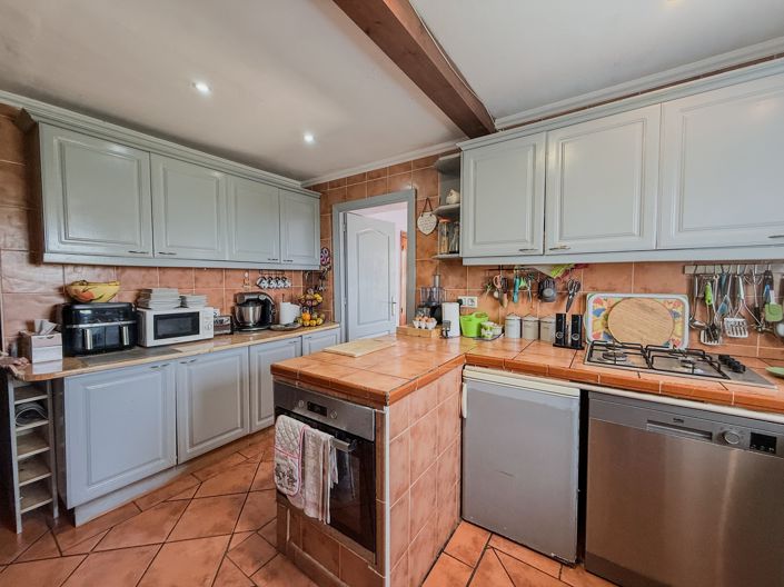 Image No.8-2 Bed Villa for sale