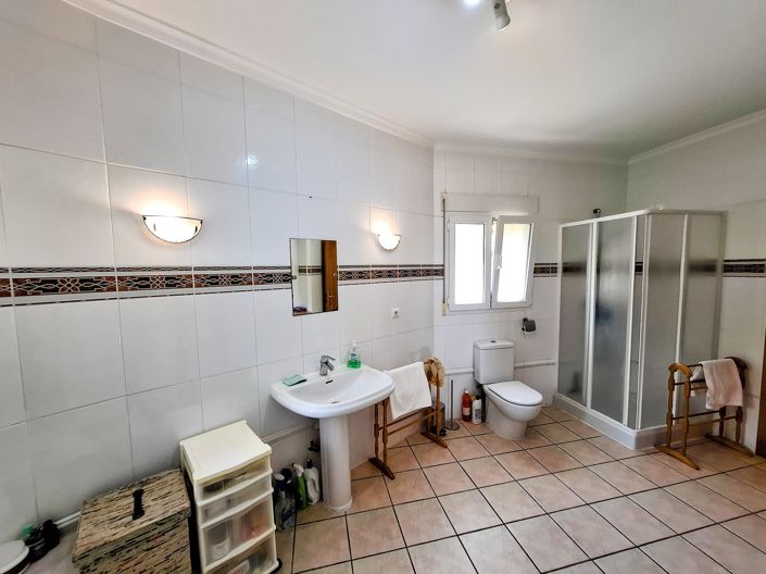 Image No.18-3 Bed Villa for sale