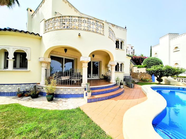 Image No.26-3 Bed Villa for sale