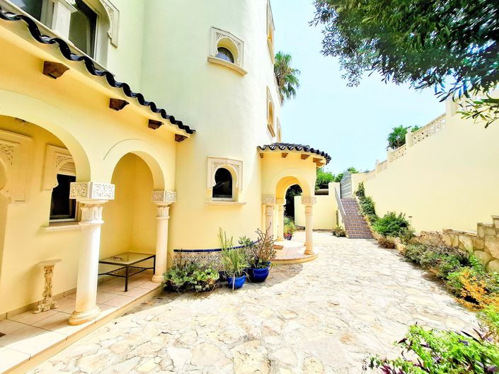 Image No.29-3 Bed Villa for sale