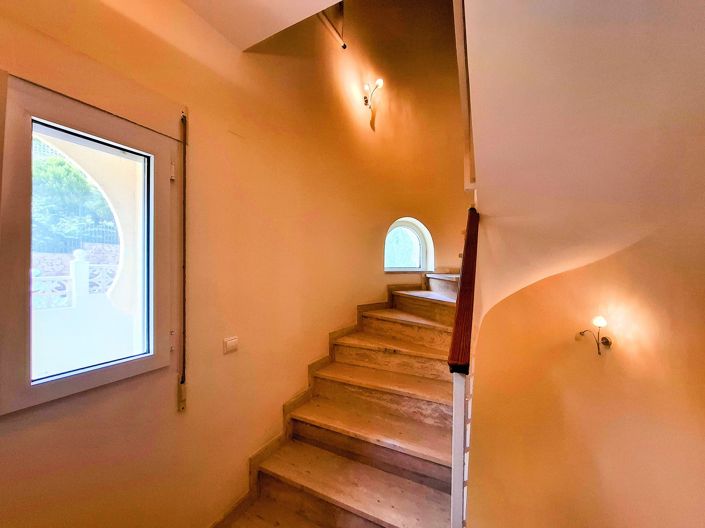 Image No.30-3 Bed Villa for sale