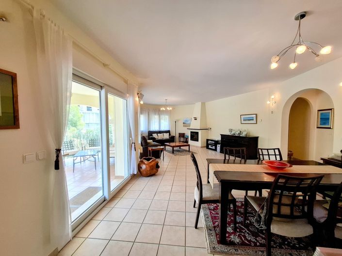 Image No.7-3 Bed Villa for sale