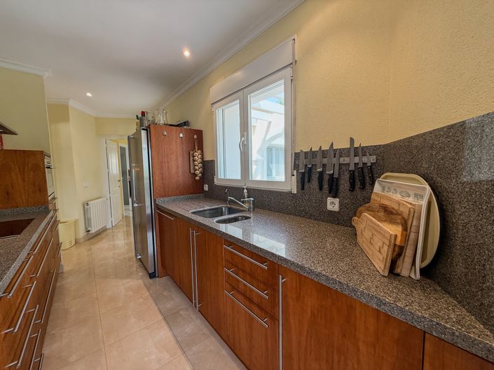 Image No.22-6 Bed Villa for sale