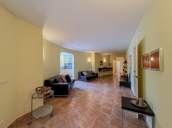 Image No.39-6 Bed Villa for sale