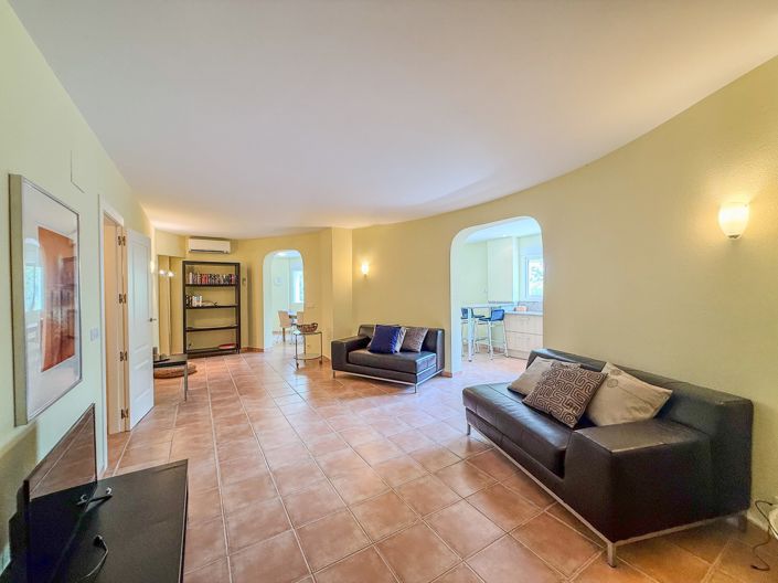 Image No.40-6 Bed Villa for sale