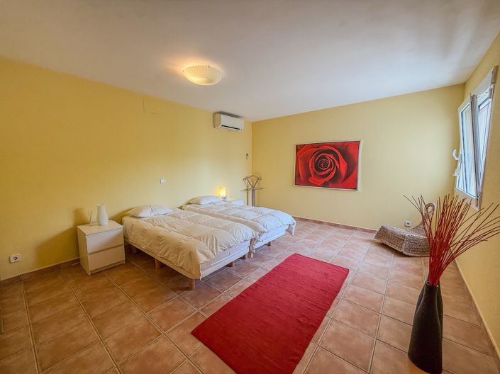 Image No.44-6 Bed Villa for sale