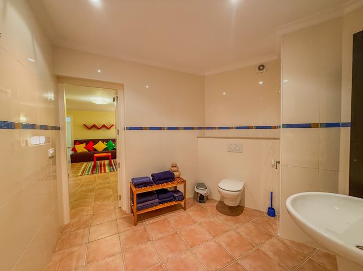 Image No.48-6 Bed Villa for sale