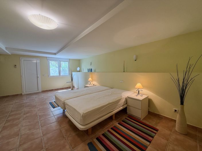 Image No.51-6 Bed Villa for sale