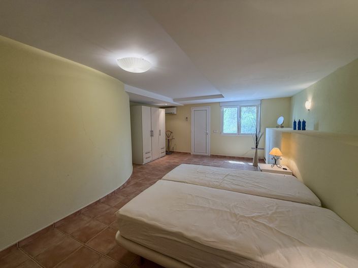 Image No.52-6 Bed Villa for sale