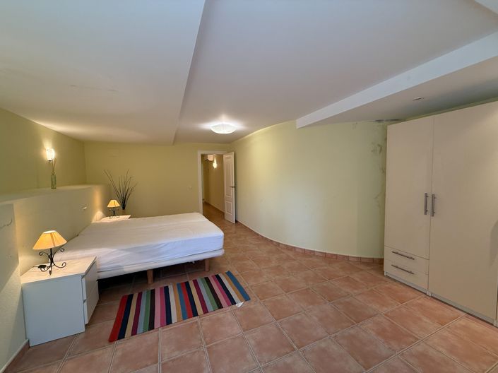 Image No.53-6 Bed Villa for sale