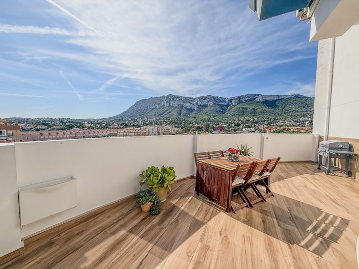 Image No.1-3 Bed Property for sale