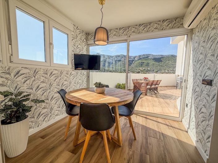 Image No.10-3 Bed Property for sale