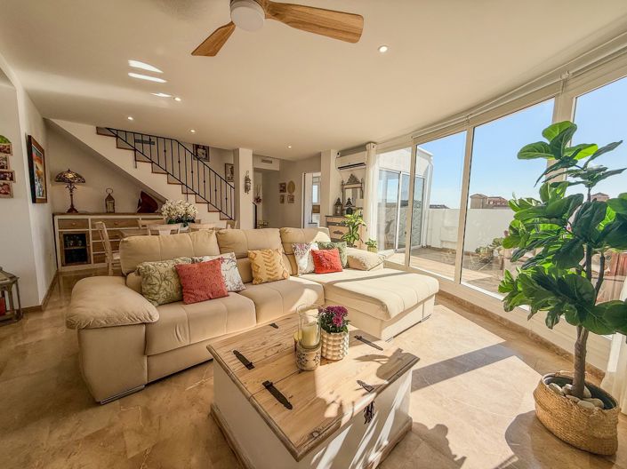 Image No.4-3 Bed Property for sale