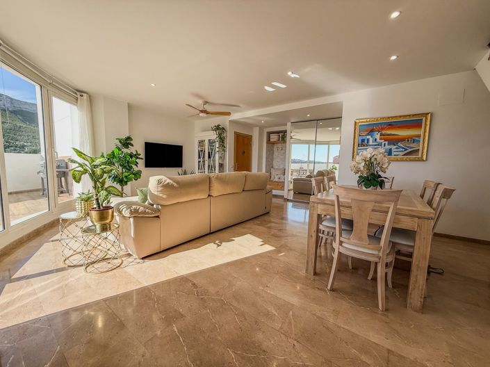 Image No.5-3 Bed Property for sale