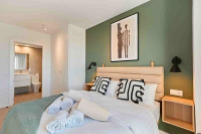 Image No.11-1 Bed Property for sale