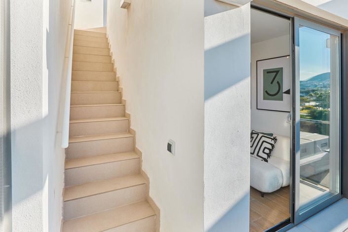 Image No.14-1 Bed Property for sale