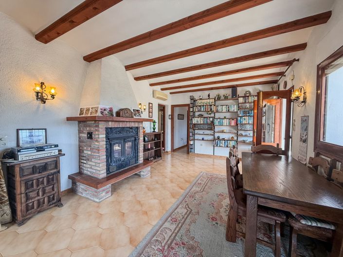 Image No.10-3 Bed Villa for sale