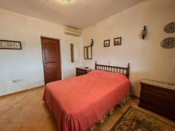 Image No.12-3 Bed Villa for sale