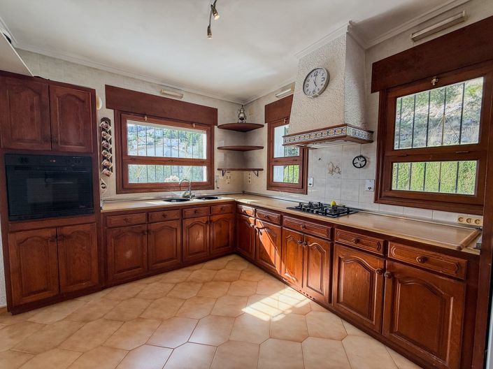 Image No.17-3 Bed Villa for sale