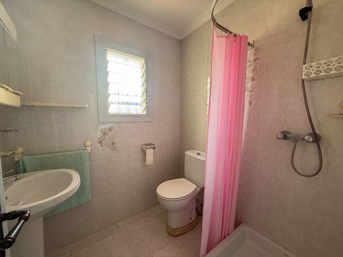 Image No.22-3 Bed Villa for sale