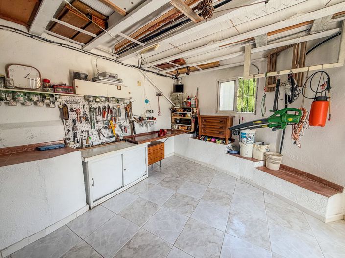 Image No.31-3 Bed Villa for sale