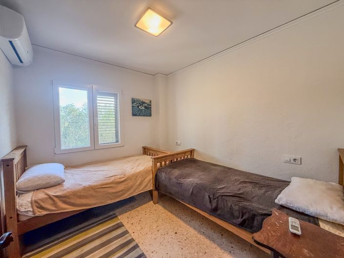 Image No.12-3 Bed Townhouse for sale