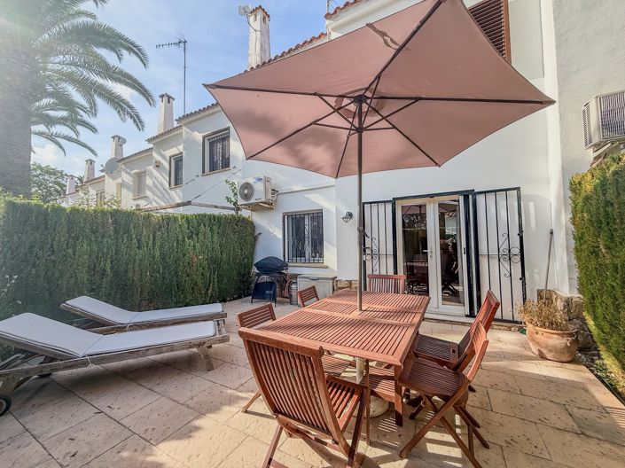 Image No.16-3 Bed Townhouse for sale