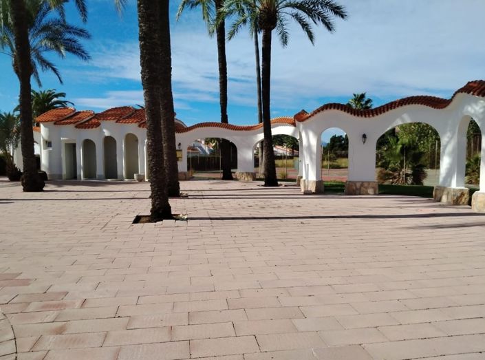 Image No.19-3 Bed Townhouse for sale