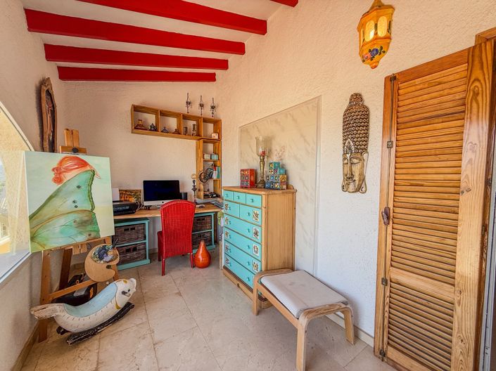 Image No.26-5 Bed Villa for sale