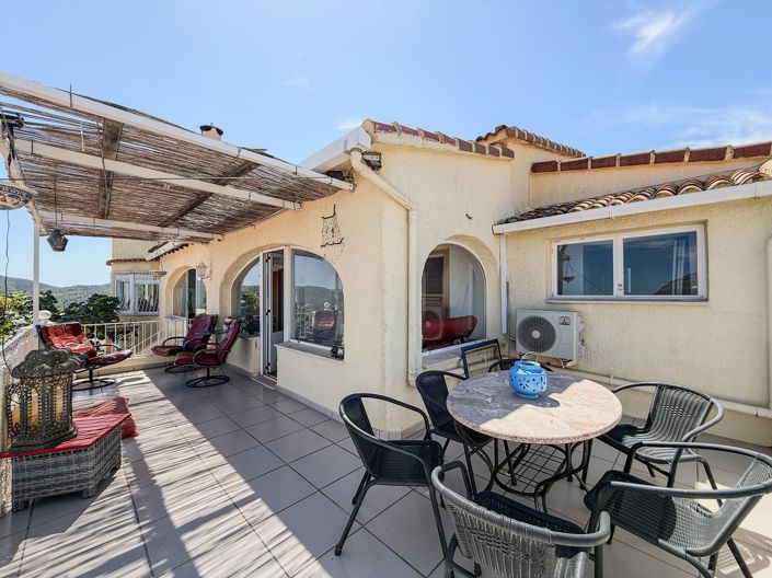 Image No.30-5 Bed Villa for sale