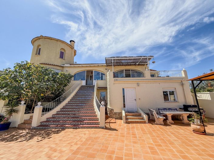 Image No.32-5 Bed Villa for sale